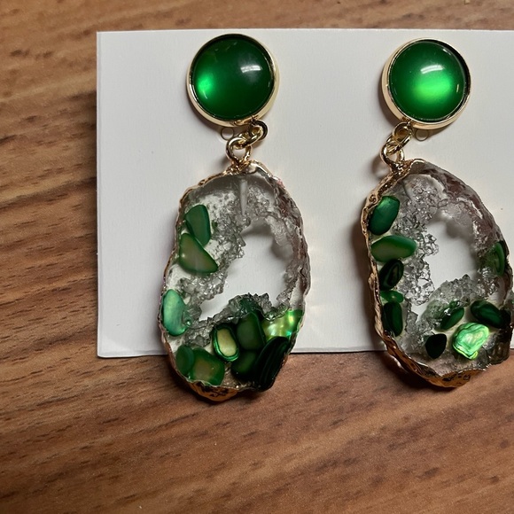 Acrylic Gem Cutout Earrings - Picture 3 of 8